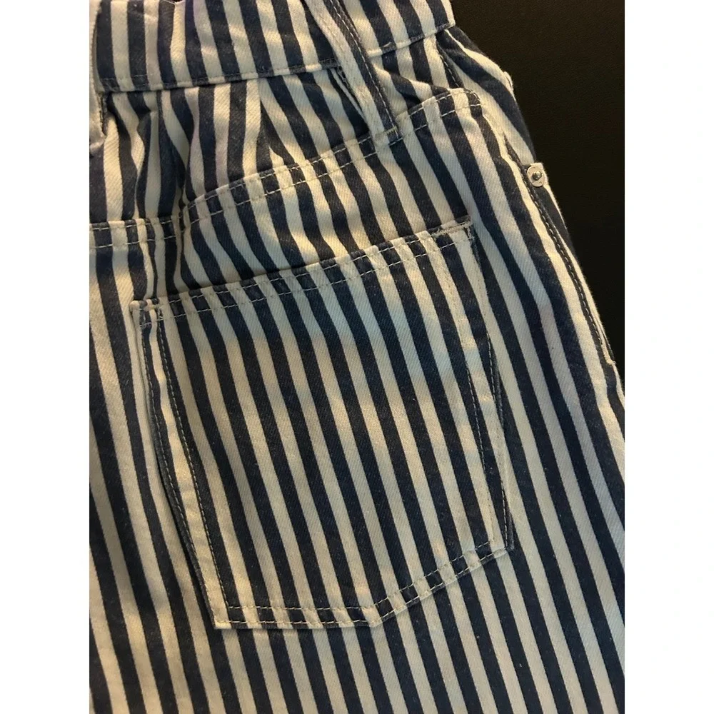 FRAME The Vintage Relaxed Short Seaport Stripe Navy White Denim Size 27 (1219)